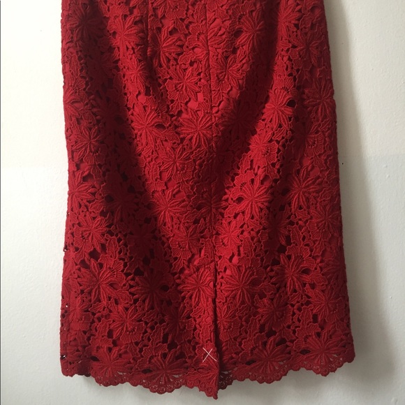 New dark red lace pencil skirt - Picture 3 of 7